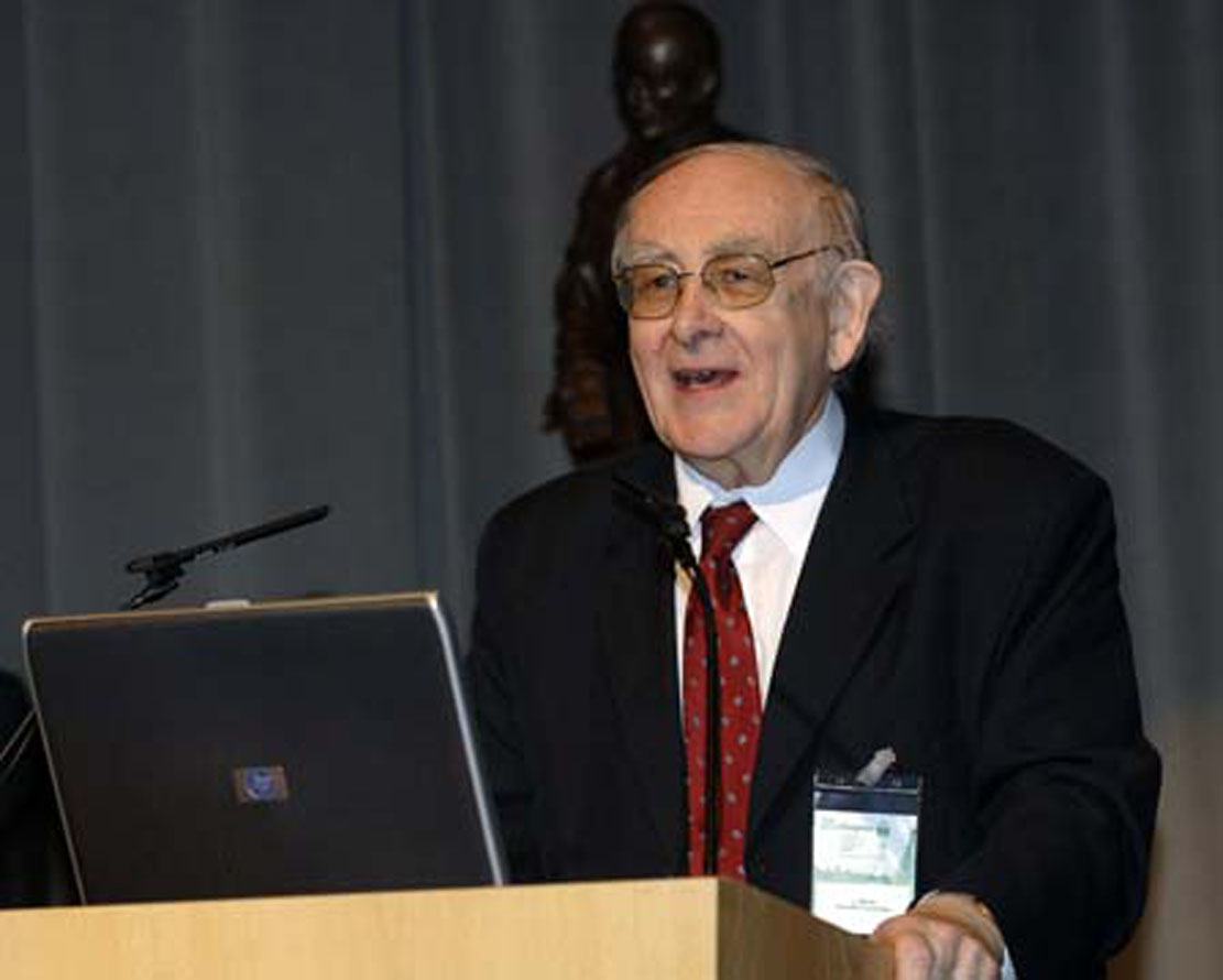 Dr Josef Marek