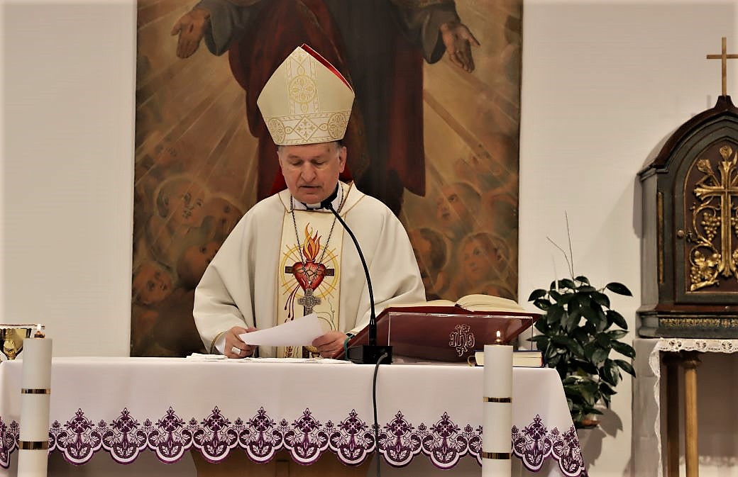 biskup Pozaić